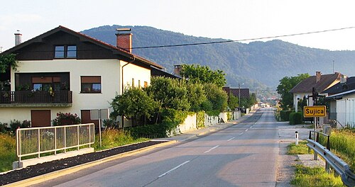 Šujica (Dobrova - Polhov Gradec)