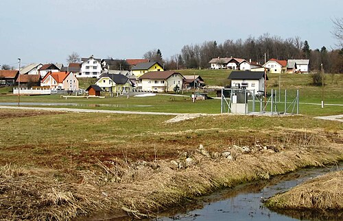 Malo Mlačevo (Grosuplje)