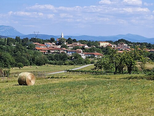 Škrbina (Komen)